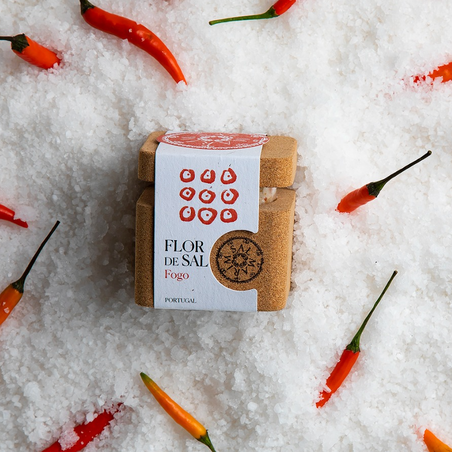 Fogo among salt crystals and chillies
