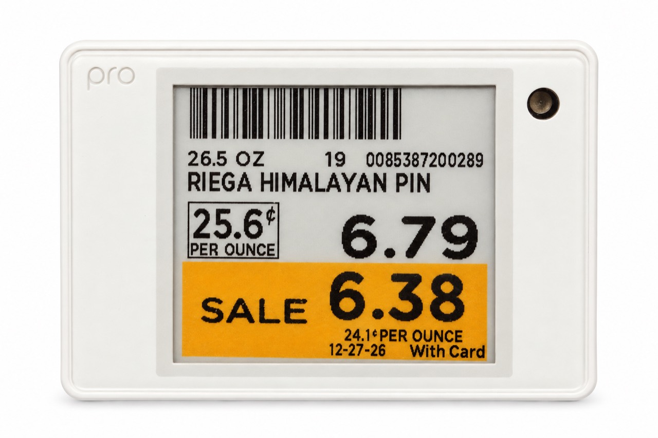 Mismatched shelf tag: Riega Himalayan pink salt, 26.5 oz, regular 6.79 and with-card sale 6.38; not a Morton price